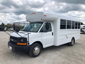 Picture of 2006 Chevrolet 3500 Shuttle Bus