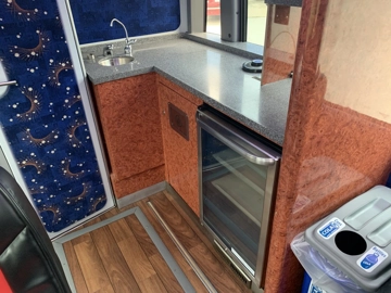 Picture of 2018 MCI J4500 Coach Bus