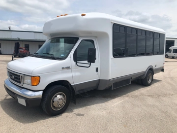 Picture of 2007 Ford E450 Shuttle Bus
