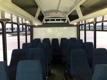 Picture of 2007 Ford E450 Shuttle Bus