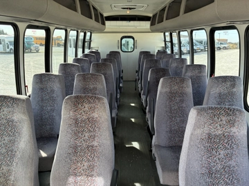 Picture of 2007 Chevrolet 5500 Turtle Top Shuttle Bus