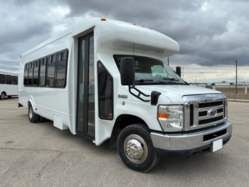 Picture of 2013 Ford E450 Shuttle Bus