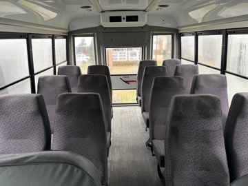 Picture of 2015 Chevrolet 4500 Shuttle Bus