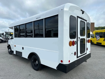 Picture of 2024 Chevrolet 3500 Arrow Shuttle Bus