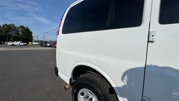 Picture of 2013 GMC Savana Passenger Van