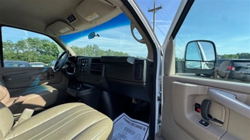 Picture of 2013 GMC Savana Passenger Van
