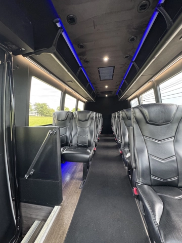 Picture of 2017 Ford E450 Shuttle Bus
