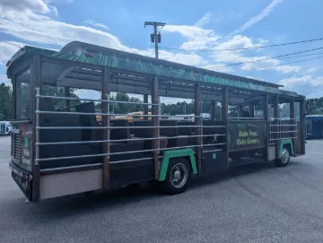 2016 Freightliner XBS 43P ADA Trolley
