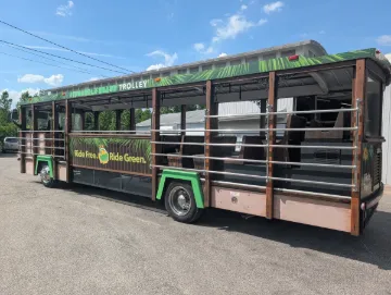 2016 Freightliner XBS 43P ADA Trolley