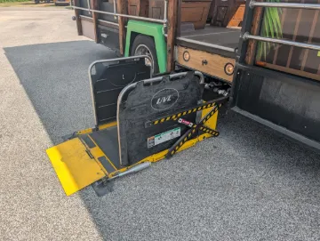 2016 Freightliner XBS 43P ADA Trolley