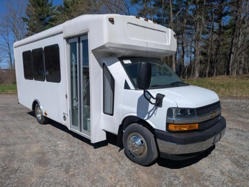 Picture of 2024 Chevrolet 4500 HLE 14P Lux