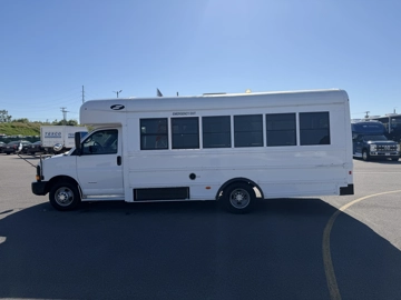 Picture of 2016 Chevrolet Express 4500 Shuttle Bus