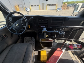 Picture of 2016 Chevrolet Express 4500 Shuttle Bus