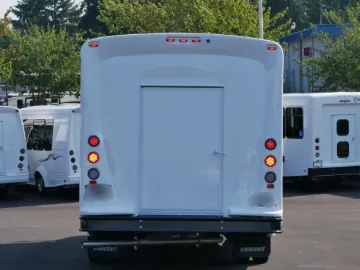 Picture of 2027 Ford Starcraft Mvp Shuttle Bus