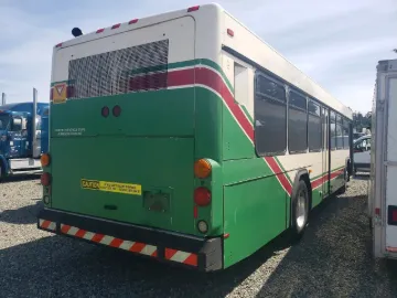 2006 Gillig Low Floor Shuttle Bus