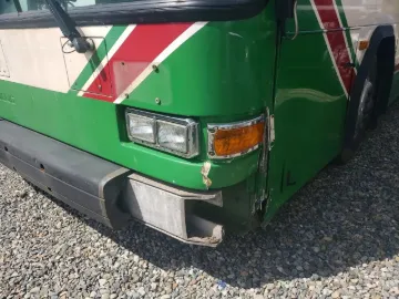 2006 Gillig Low Floor Shuttle Bus