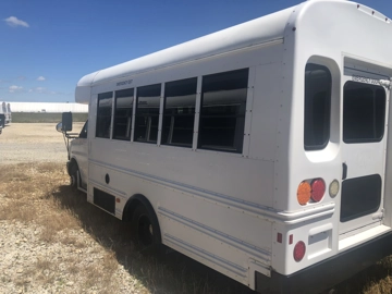 Picture of 2013 Chevrolet Starcraft Shuttle Bus