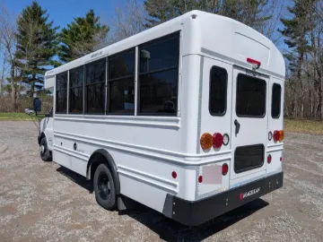 Picture of 2026 Chevrolet 4500 Magellan Cutaway Shuttle Bus