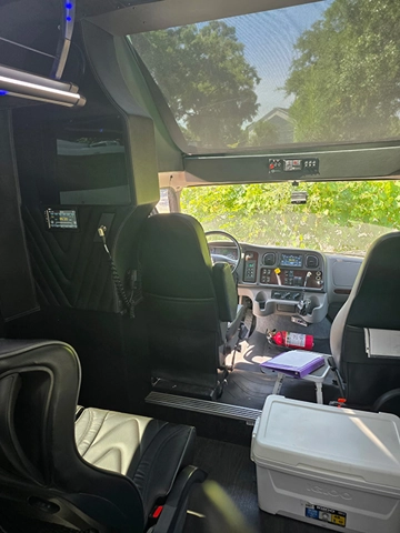 Picture of 2019 Freightliner M2 ECB 50P