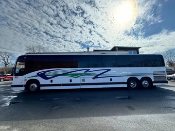 Picture of 2008 Prevost H3-45 Coach Bus