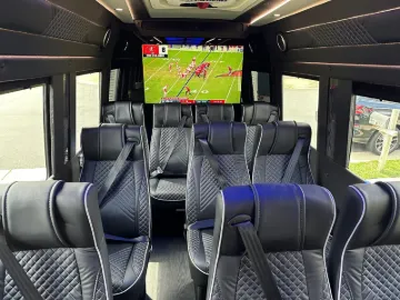 2022 LA West 3500 170 EXT Sprinter