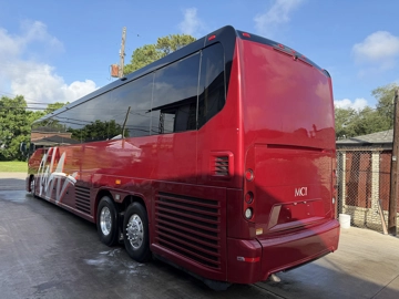 Picture of 2018 MCI J4500 Motor Coach Coach Bus