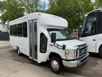 Picture of 2017 Ford E350 Shuttle Bus