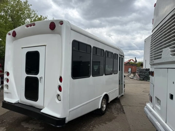 Picture of 2017 Ford E350 Shuttle Bus