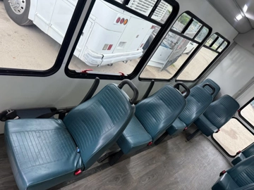 Picture of 2017 Ford E350 Shuttle Bus