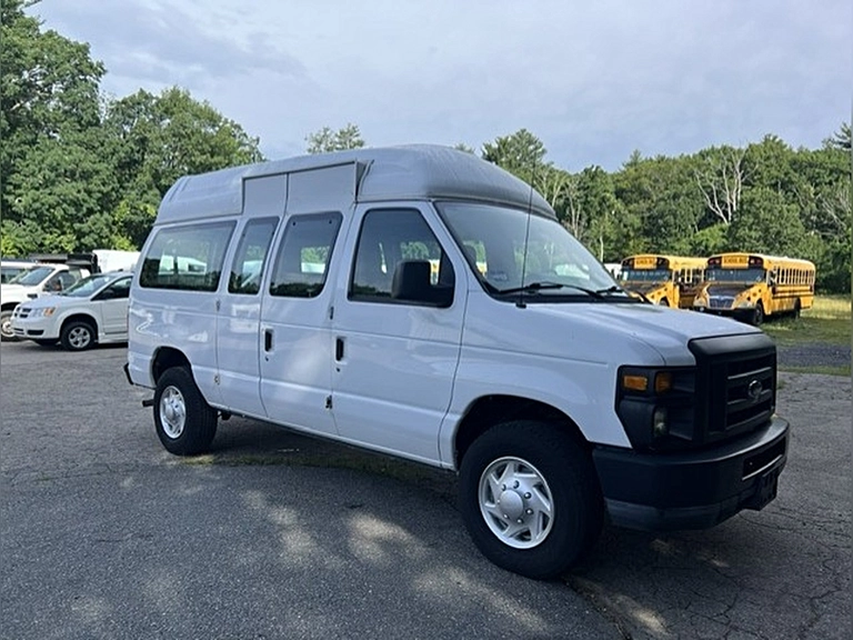 Picture of 2011 Ford E-250 Passenger Van