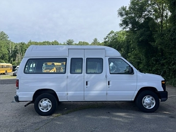 Picture of 2011 Ford E-250 Passenger Van