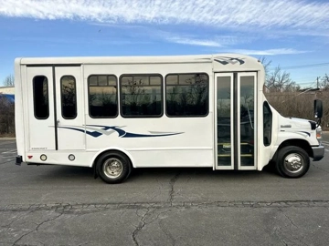 Picture of 2016 Ford E-350 Shuttle Bus