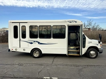Picture of 2016 Ford E-350 Shuttle Bus