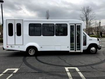 Picture of 2013 Ford E-450 ADA Shuttle Bus