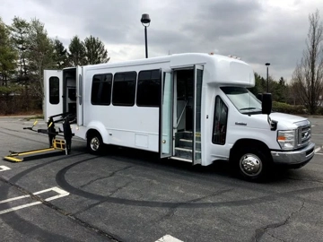 Picture of 2013 Ford E-450 ADA Shuttle Bus