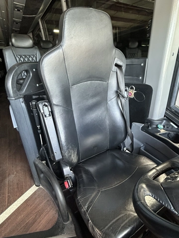 Picture of 2020 MCI J4500 Coach Bus