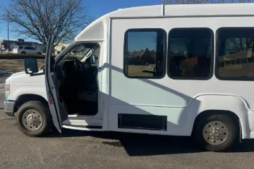 Picture of 2016 Ford E-350 Turtle Top 14P