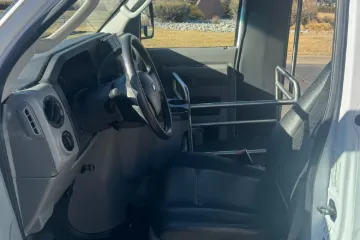 Picture of 2016 Ford E-350 Turtle Top 14P
