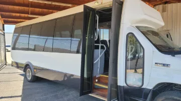Picture of 2011 Ford E450 Shuttle Bus