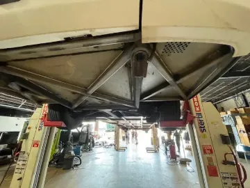 2016 MCI J4500 56-P Coach