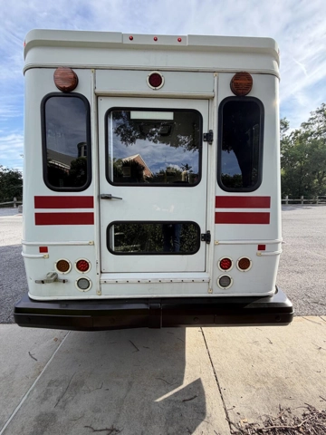 Picture of 2016 Ford E-350 ADA Shuttle Bus