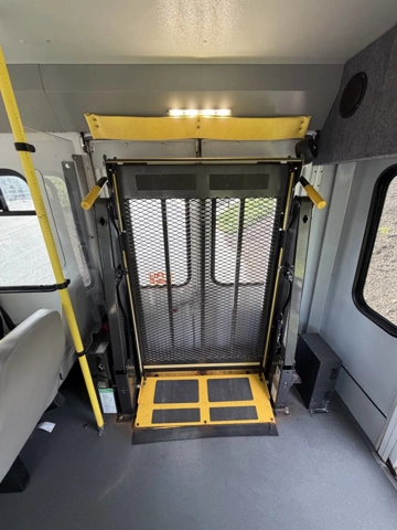 Picture of 2016 Ford E-350 ADA Shuttle Bus