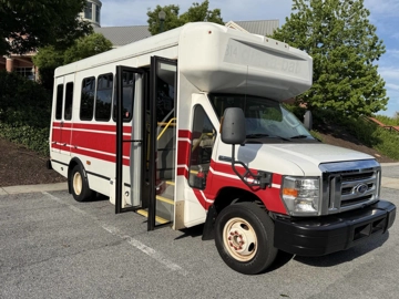 Picture of 2016 Ford E-350 ADA Shuttle Bus