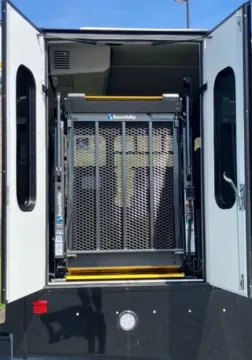 Picture of 2025 Ford F550 Starcraft Allstar Xl Shuttle Bus
