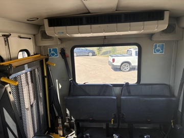 Picture of 2013 International 3200 ADA Starcraft Mid Size Bus