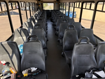 Picture of 2013 International 3200 ADA Starcraft Mid Size Bus