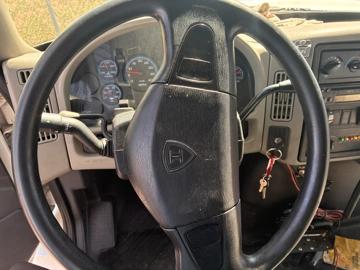 Picture of 2013 International 3200 ADA Starcraft Mid Size Bus