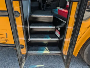 2016 FREIGHTLINER B2 Bus Chassis Bus School Buses