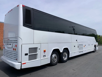 Picture of 2006 Prevost H3-45 Coach Bus