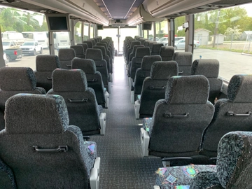 Picture of 2006 Prevost H3-45 Coach Bus